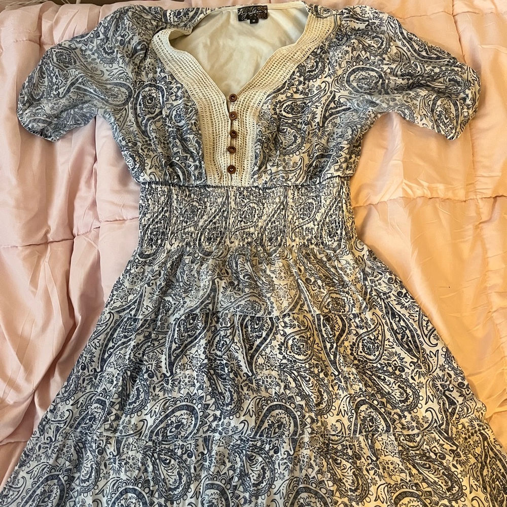 Long flowy cortagecore maxi dress